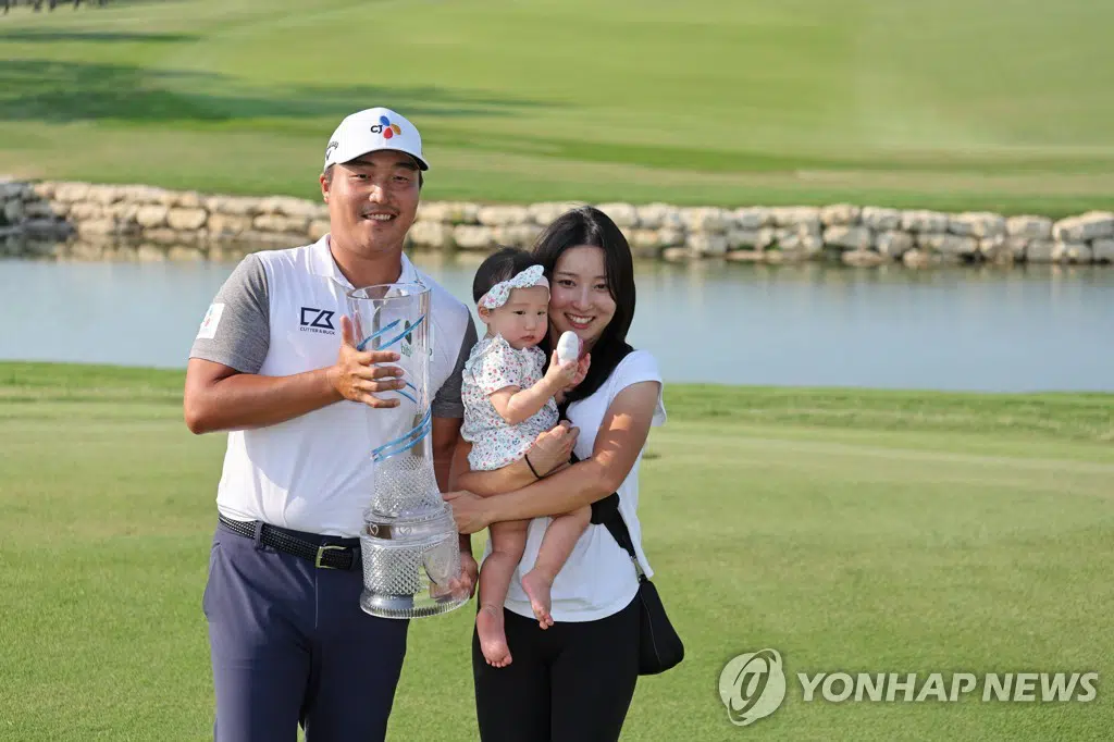Lee Kyoung Hoon Net Worth 2022 Height Age Wife Career